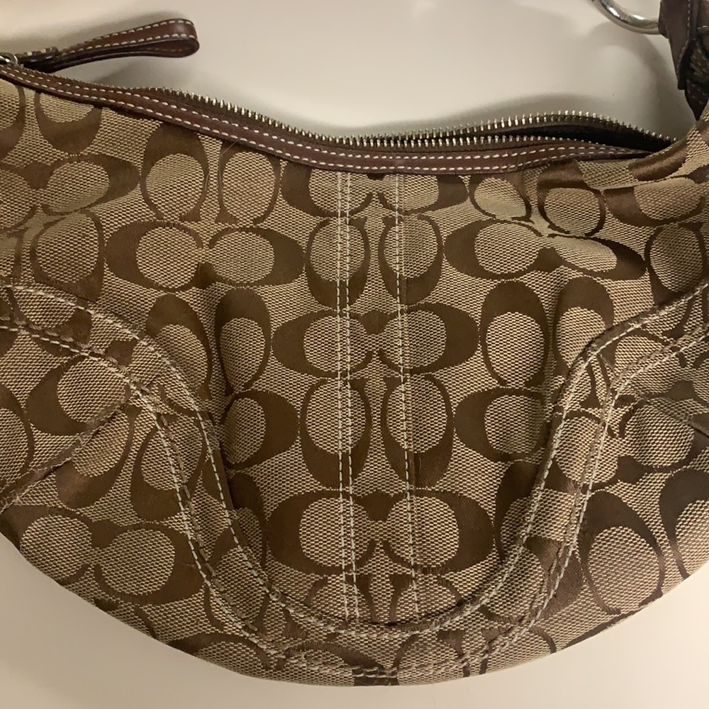 Coach Handbag - Picture 4 of 7